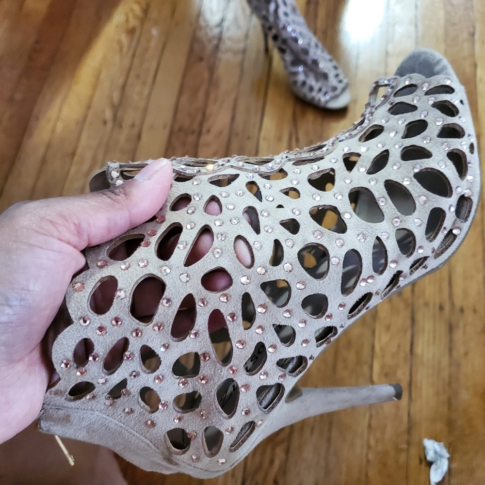 Zigi Soho Dariah open toe studded Caged Booties - Picture 3 of 6